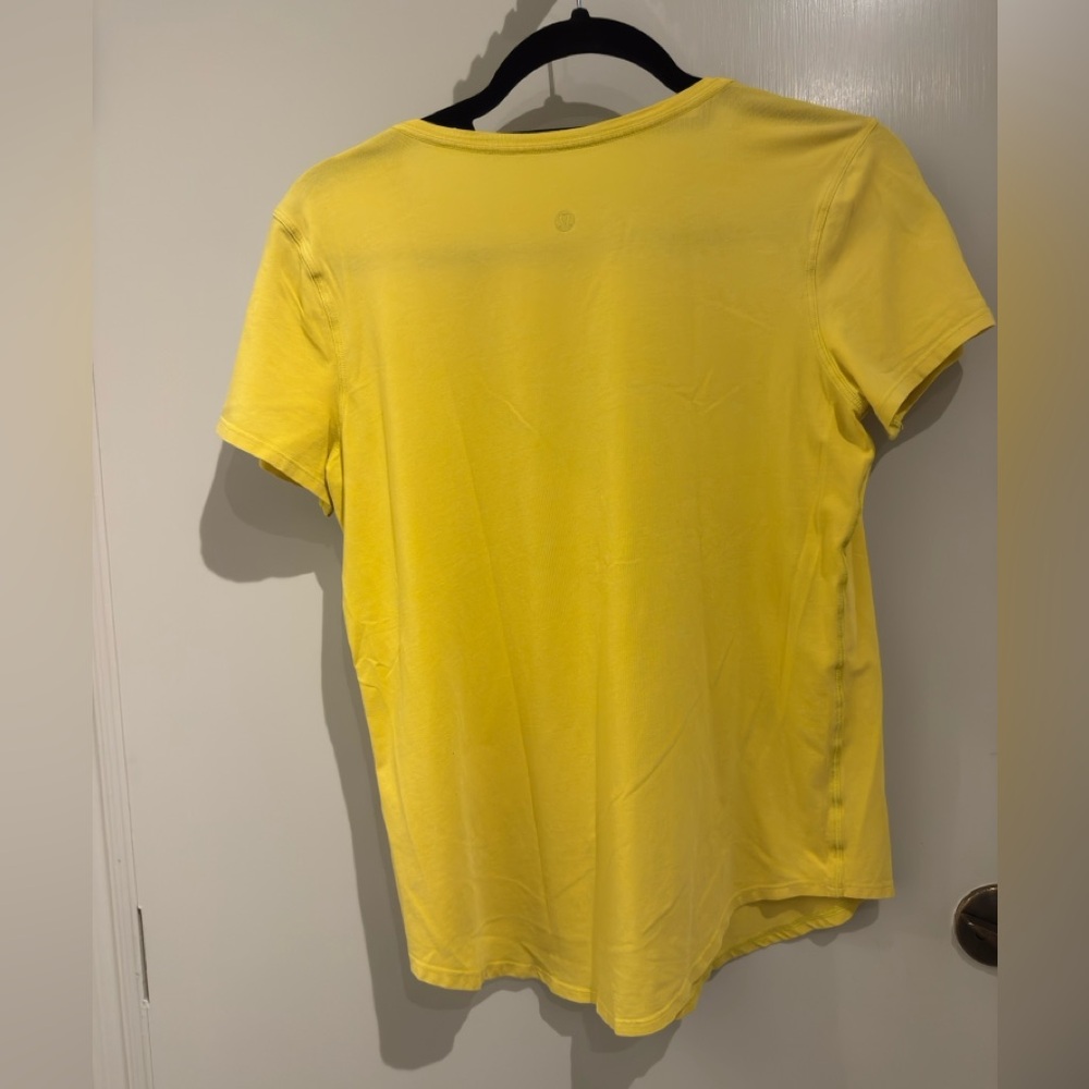 Lululemon Love T-shirt - Picture 2 of 2